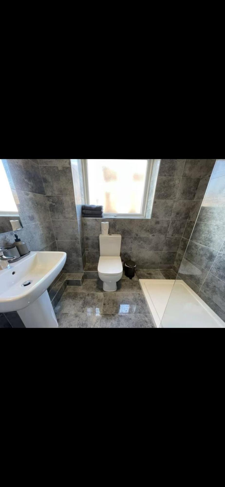 Recently Renovated Free Parking Liverpool