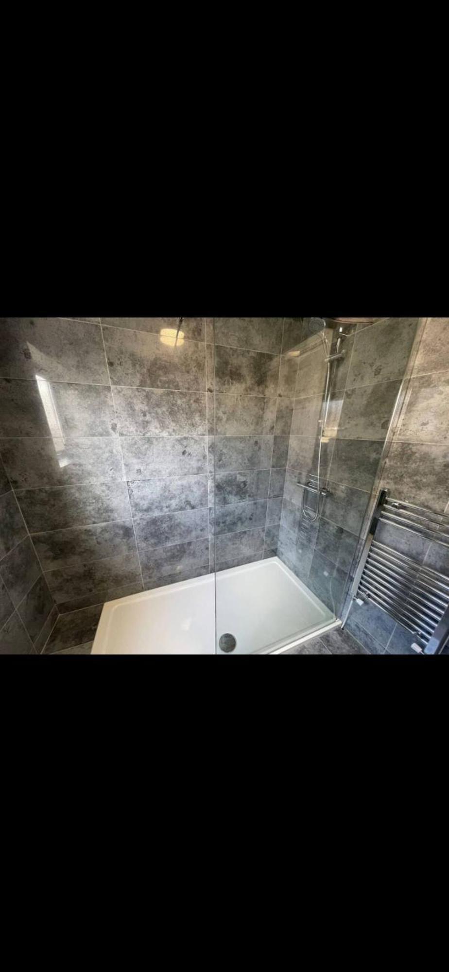 Recently Renovated Free Parking Apartment *